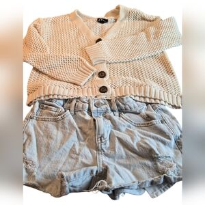 Art Class Cream Knit Cardigan and Light Blue Denim Shorts Size Large (10/12)